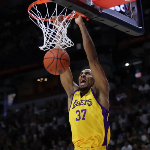 Bronny James Wows Crowd with One-Handed Dunk in Summer League Debut